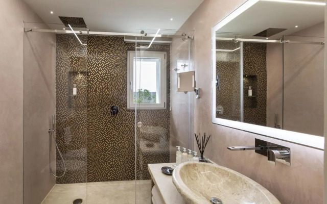 Li Finistreddi Exclusive Country Retreat