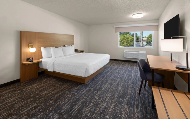 Ramada by Wyndham Merced