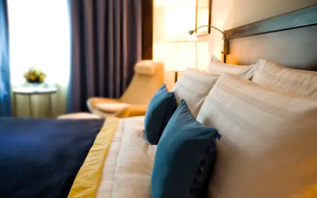 Avani Executive Double room (2 single beds)