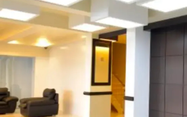 Hamilton Business Inn
