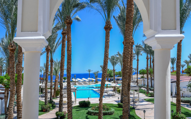 Jaz Fanara Resort & Residence
