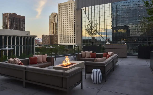 Four Seasons Minneapolis Hotel