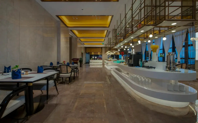 Maison New Century Hotel