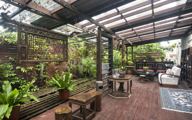 L Residence