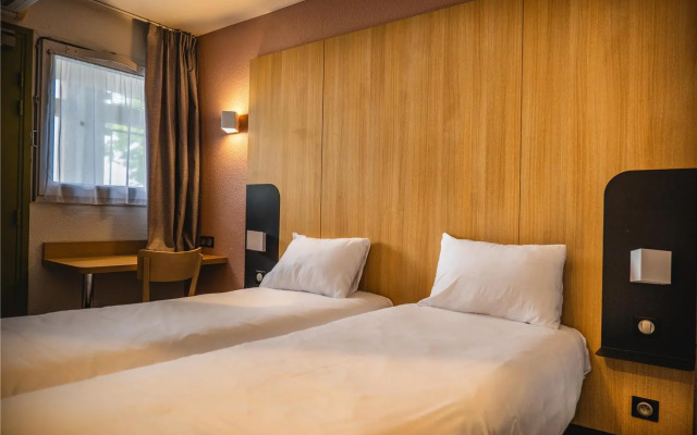 Отель Kyriad Eco 