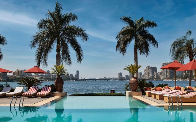 Отель Four Seasons Cairo at First Residence