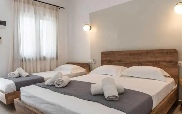 Avra Studios & Apartments