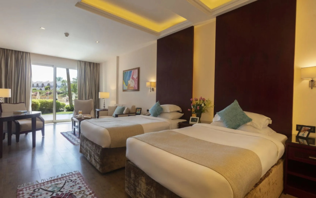 Двухместный номер Royal Savoy with Lounge Access (Adults Only) (доступ в лаунж, только для взрослых) — фото 1