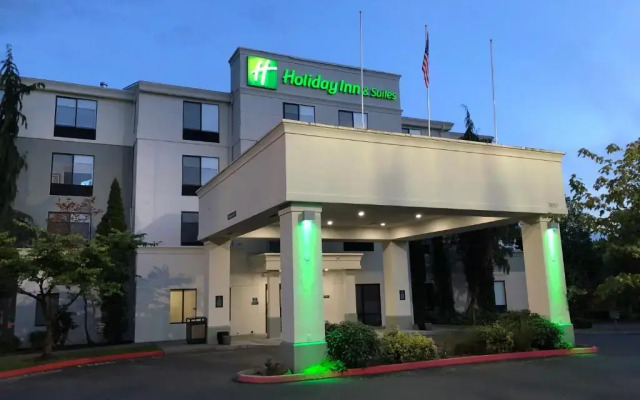 Holiday Inn & Suites Bothell, an IHG Hotel