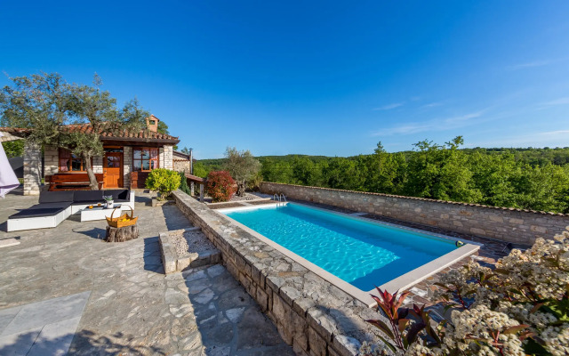 Villa Kluni