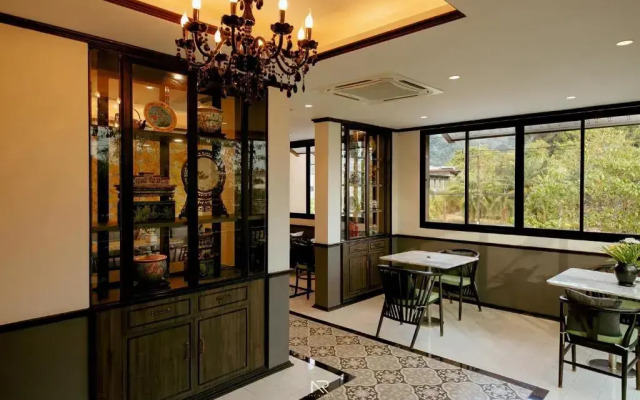 De Malee Pool Villas