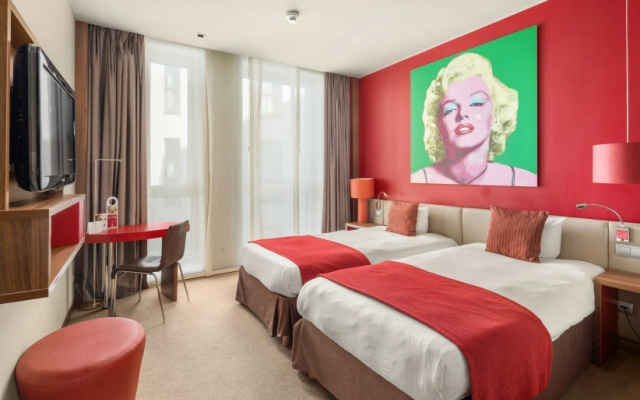 Standard Twin room (twin beds)