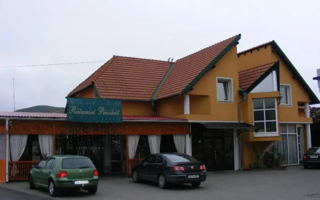 Hotel President Cugir