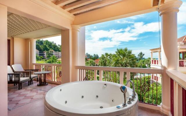 Centara Grand Beach Resort Phuket Hotel