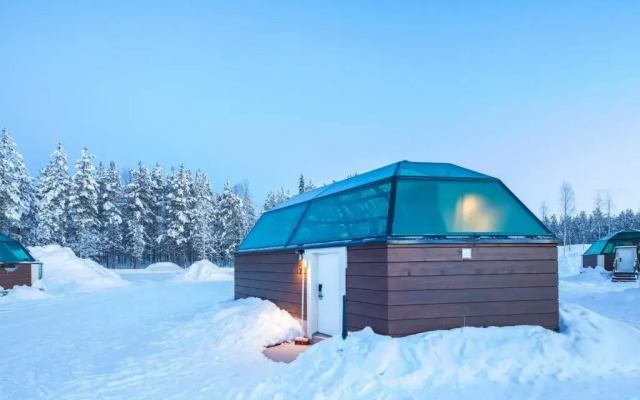 Arctic SnowHotel & Glass Igloos