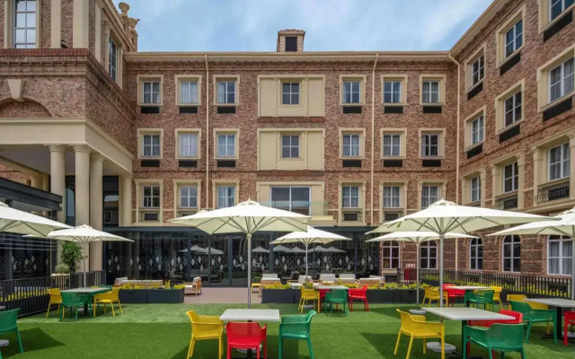 Hampton By Hilton Sandton Grayston