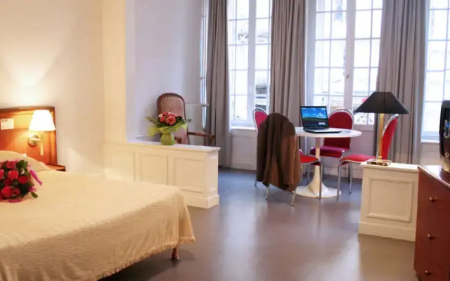 Résidence Du Bain Romain