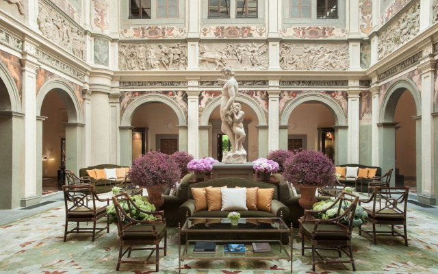 Отель Four Seasons Hotel Firenze