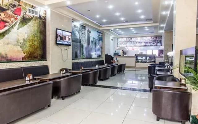 Hotel Gulistan tour