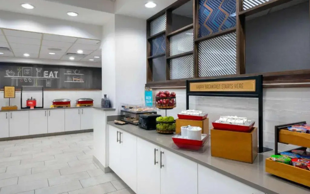 Hampton Inn Charlotte-Uptown