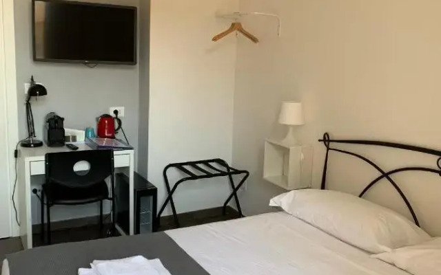 Mambo Suites