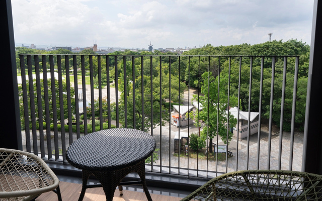 Double room with balcony and with garden view (풀 더블 침대) 사진 3