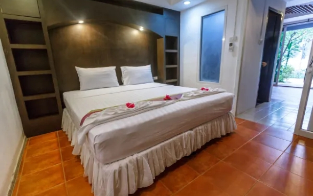 Porterhouse Beach Hotel