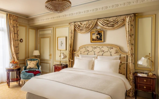 Отель Ritz Paris