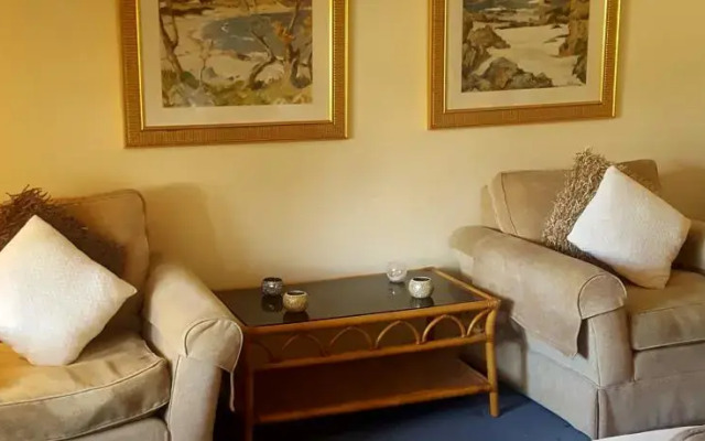 Tony Asga Apartments - Tony Apartment