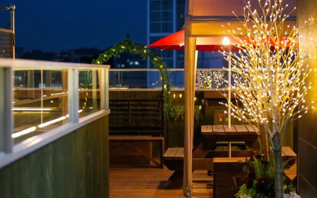 24 Guesthouse Sinchon