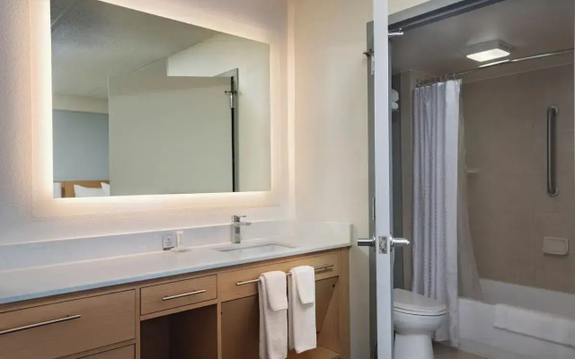 Hyatt Place Austin/Arboretum