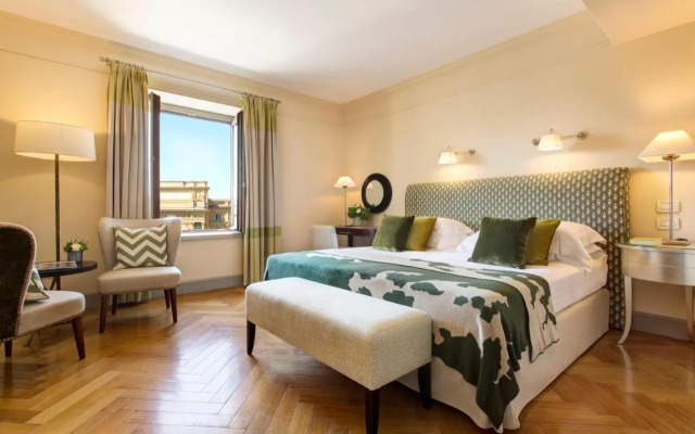 Hotel Savoy
