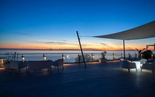 Airone Residence
