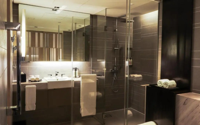 New World Makati Hotel