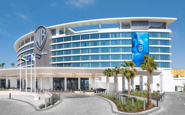Отель The WB Abu Dhabi, Curio Collection by Hilton