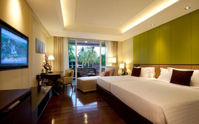 Graceland Khaolak Beach Resort Hotel