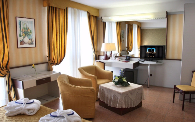 Hotel Maxim