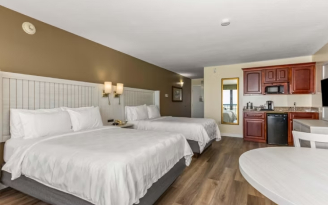 Holiday Inn & Suites Clearwater Beach by IHG