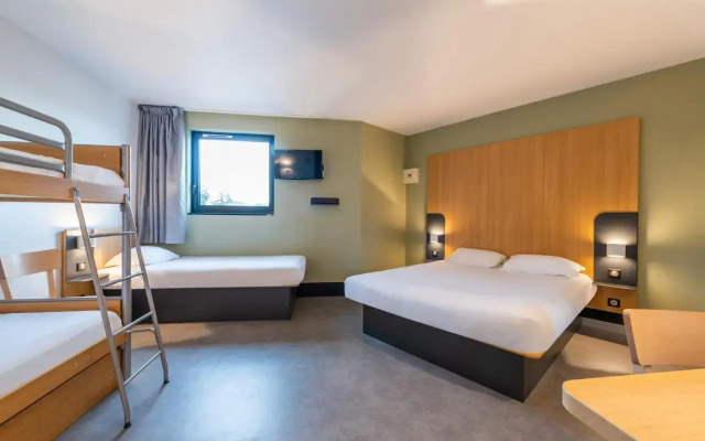 B&B HOTEL Cholet Sud