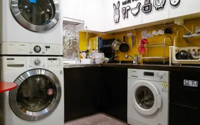 24 Guesthouse Sinchon