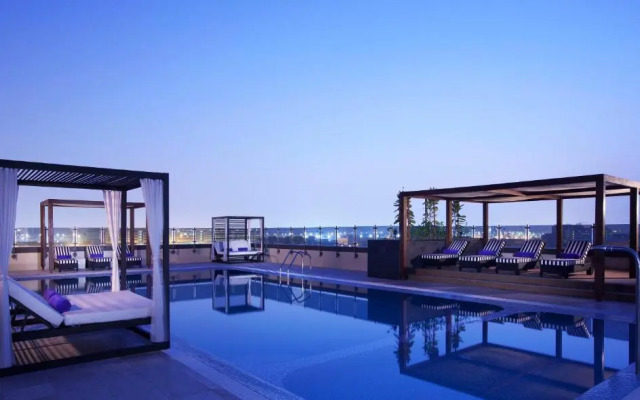 Pullman Dubai Creek City Centre Hotel