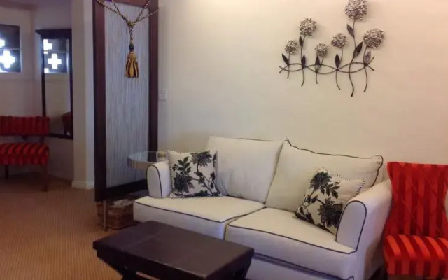 Private Bungalow at 5 Star Resort 2 Rooms Suite