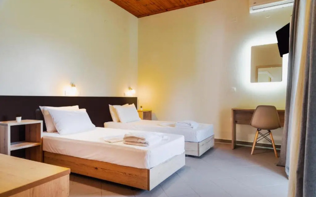 Riposo Studios and Apartments