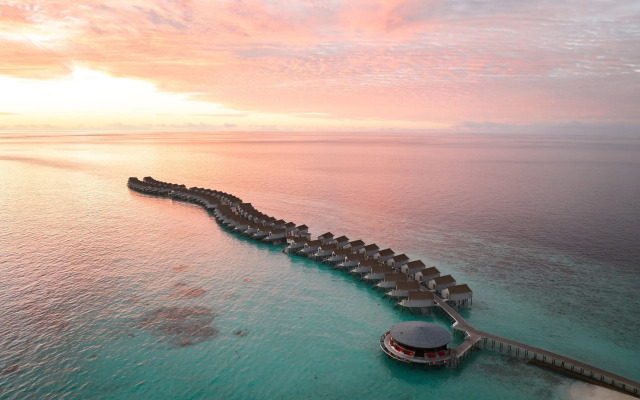Centara Ras Fushi Resort & Spa Maldives