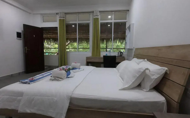 Ariston Dhangethi Inn