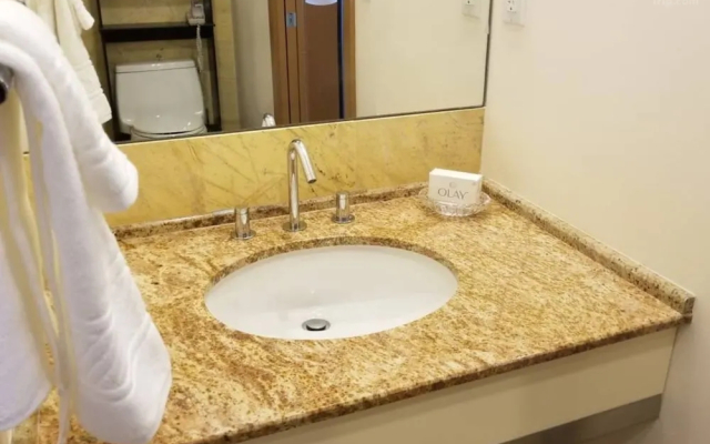 CONRAD 2 Bed APT Brickell-Free Parking