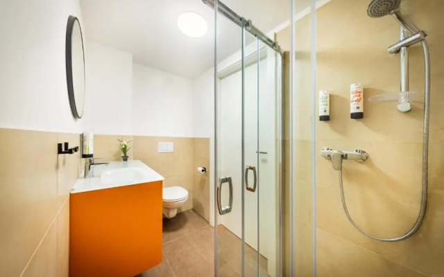 lyf Schönbrunn Vienna