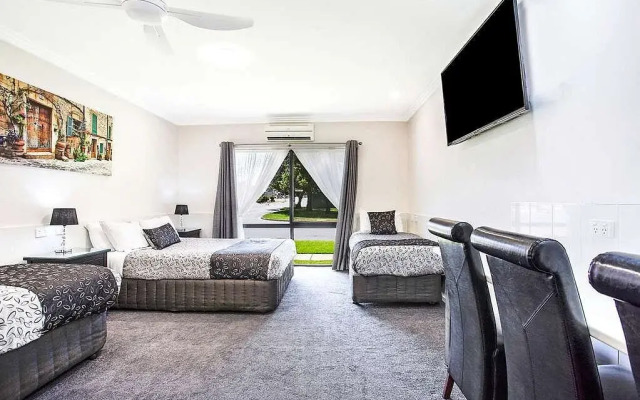 Comfort Inn May Park