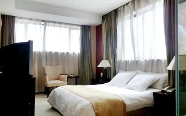 Master Hall Amusenment Land