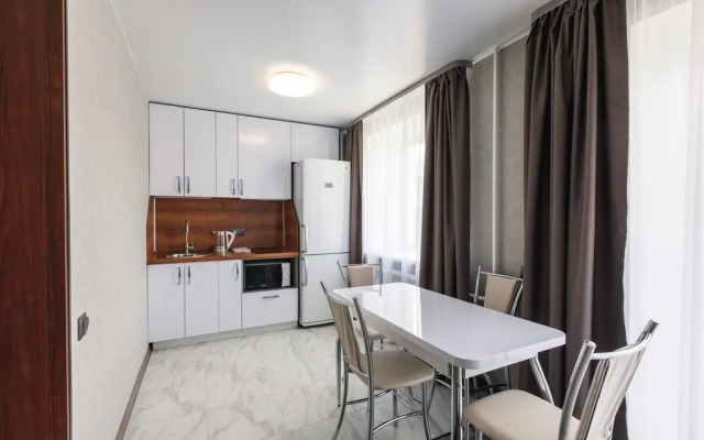 Авион на проспекте Ленина 46